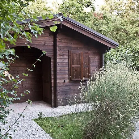 Üdülőpark Parco Matildico Di Montalto